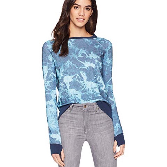 Dakine Tops - Sale! NWT Dakine Crew Sweatshirt Top